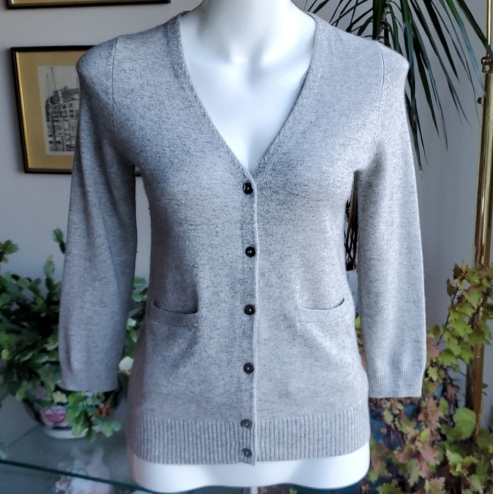 White + Warren Silk and Cashmere Blend Gray Color vneck Cardigan Size Small